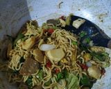 Foto langkah ke 3 dari resep Mee Goreng Mamak.