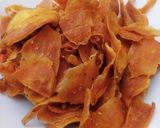 A picture of step 3 of Crispy Potatoe Chips.