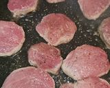 Foto del paso 2 de la receta: Solomillo de cerdo en salsa de vino