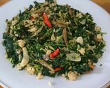 Foto langkah ke 5 dari resep Tumis kembang Daun pepaya,Teri dan tempe.