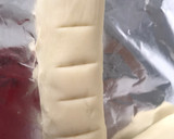 Foto del paso 2 de la receta: A mal tiempo, buena tapa!! Salchichas frescas con hojaldre
