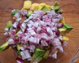 Foto del paso 2 de la receta: Salsa de mango con aguacate