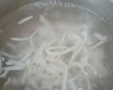 Foto langkah ke 5 dari resep Es Ce Hun Tiau (sagu gunting).