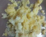 A picture of step 1 of Stuffed Tomato.
