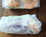 Foto langkah ke 4 dari resep Vietnamese spring rolls.