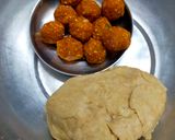 A picture of step 2 of Sattu Powder Masala Puri.
