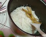 Foto langkah ke 4 dari resep 031. Nasi Uduk Gurih.