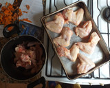 Foto del paso 1 de la receta: Alitas al horno + Sopa = Almuerzo p/ti, y cena para el perro 🐶