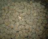 A picture of step 2 of Peanut burger.