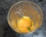 A picture of step 1 of Minty Peach Mojito.