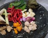 Foto langkah ke 2 dari resep Ayam woku.