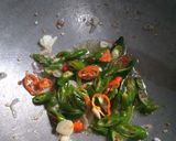 Foto langkah ke 1 dari resep Oseng kikil cabe ijo ala Those.