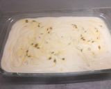 A picture of step 4 of Granadilla Yoghurt Ice Cream.