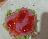Foto langkah ke 5 dari resep Kebab mie goreng no nasi (cara baru makan mie😁).