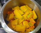 A picture of step 2 of Pumpkin Soup.
