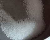 A picture of step 2 of Caremal popcorn.