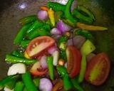 Foto langkah ke 3 dari resep Sambal klothok cinta (ikan asin).