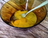 Foto langkah ke 4 dari resep Telur goreng isi sawi.