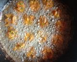 A picture of step 3 of Drumstick leaves / flowers fritters.