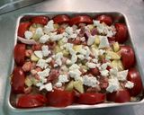 Une image de l'étape 11 de Salade de concombre, tomates et feta sauce roquefort.