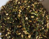 A picture of step 3 of Dry coriander leaves chutney.