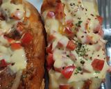Gambar langkah 4 resipi Baguette Sardine Bolognese.