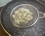 A picture of step 1 of Oyster Omelet.