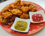 लच्छा प्याज़ पकौड़े (lacha pyaz pakoda recipe in Hindi) रेसिपी चरण 2 फोटो