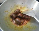 A picture of step 2 of Baigan Tomato Curry.