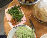 รูปขั้นตอนการทำที่ 3 ของ บะหมี่สะโพกไก่ตุ๋น