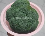 Foto langkah ke 1 dari resep Tumis Brokoli Telur.