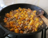 Foto del paso 5 de la receta: Fideuá con pollo y calabaza