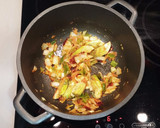 Foto del paso 3 de la receta: Guiso de bacalao y alcachofas