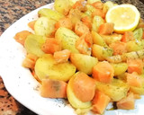 Foto del paso 7 de la receta: Sashimi de salmón fresco, con patatas cocidas y langostinos