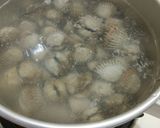 Foto langkah ke 2 dari resep Kerang dara saos asam pedas.