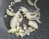 Foto langkah ke 2 dari resep Kentang Masak Kecap.