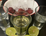 Foto del paso 1 de la receta: Margarita en frape de fresa