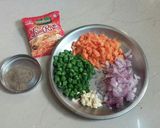 தலைப்பு : ப்ரைட் ரைஸ்(fried rice recipe in tamil) ரெசிபி ஸ்டேப் 1 புகைப்படம்