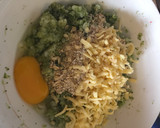 Foto del paso 4 de la receta: Tortitas de brócoli y coliflor con avena