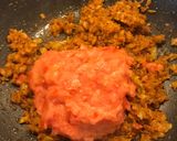 A picture of step 5 of Egg Masala curry.