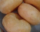 Foto langkah ke 3 dari resep Donat Kentang (tabur gula palem).