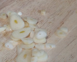 Foto del paso 2 de la receta: Espaguetis al aglio con gambas y setas