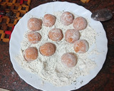 Foto del paso 5 de la receta: Albóndigas de papas, garbanzos y carne con guisantes