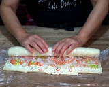Foto del paso 9 de la receta: Tronco de Navidad de salmón en pan de molde