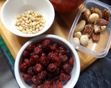 Foto del paso 1 de la receta: Horneado de frutas con frutos secos