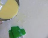 कस्टर्ड आइसक्रीम (Custard ice-cream recipe in hindi) रेसिपी चरण 5 फोटो