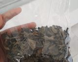 Foto langkah ke 1 dari resep Tumis jamur kuping kemangi.
