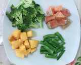 Foto langkah ke 1 dari resep Mpasi 8m+ menu 4 bintang (salmon).