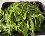 Foto langkah ke 1 dari resep Cah Kangkung Bawang Putih.