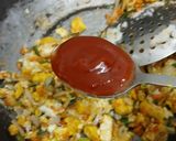 A picture of step 3 of Leftover rice/ shazwan frid rice.